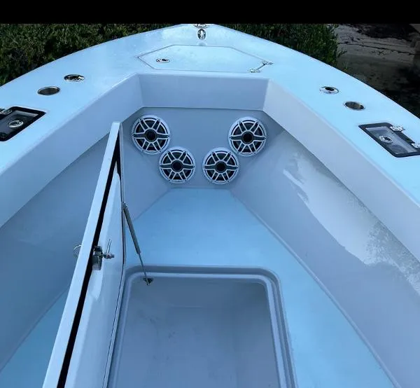 Slide: The Image of Conch 27 2022 - 2