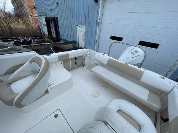 Slide: The Image of Robalo R227 Dual Console 2014 - 6