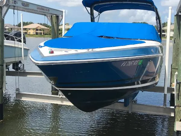 Slide: The Image of Regal 2500 Bowrider 2016 - 2