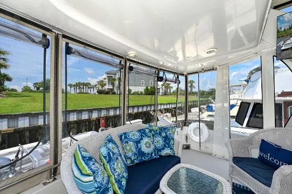 Slide: The Image of Carver Yachts 444 Cockpit Motor Yacht 2001 - 11