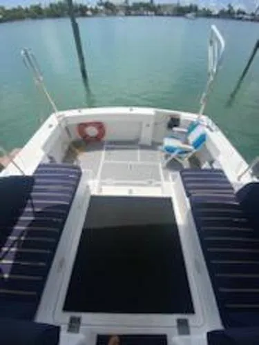 Slide: The Image of Mainship 34 PILOT Twin 240HP Yanmars 2004 - 6