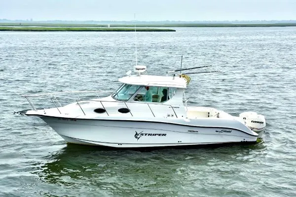 Slide: The Image of Seaswirl 2901 Walkaround O/B 2005 - 0