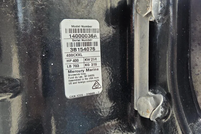 Slide: The Image of Label on Mercury Marine engine, model 400CXXL, 400 HP, for Sea Fox 328 Commander 2022. - 43