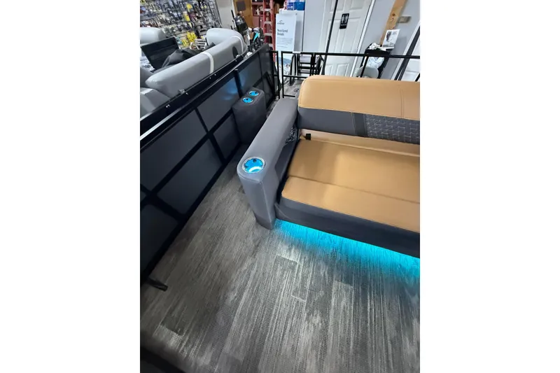 Slide: The Image of 2025 Viaggio Z22S interior with illuminated cup holders and modern seating design. - 29