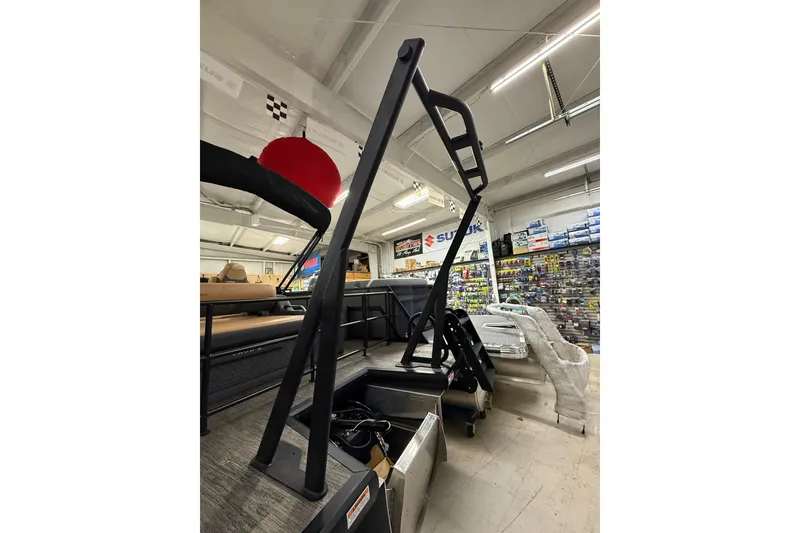 Slide: The Image of 2025 Viaggio Z22S boat interior with sleek design in showroom setting. - 46