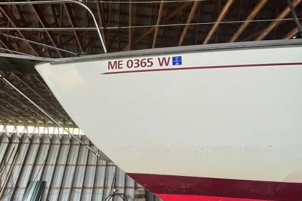 Slide: The Image of Cape Dory 36 1982 - 5