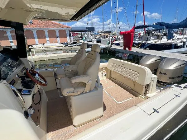 Slide: The Image of Chris-Craft Catalina 30 2018 - 7