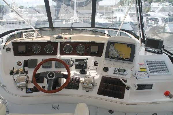 Slide: The Image of Sea Ray 480 Sedan Bridge 2002 - 4