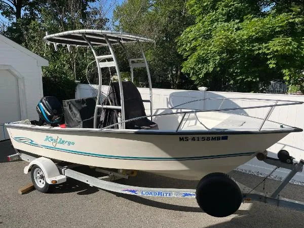 Slide: The Image of Key Largo 180 Center Console 2004 - 0