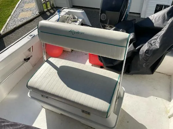 Slide: The Image of Key Largo 180 Center Console 2004 - 10
