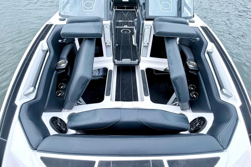 Slide: The Image of 2023 Supra SE 550 boat interior with luxurious seating and modern design. - 41