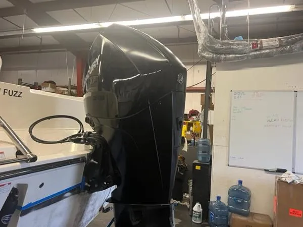 Slide: The Image of Cobia 237CC 2020 - 7