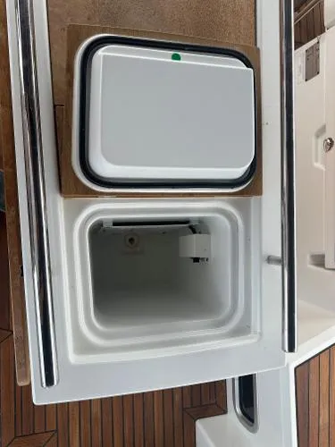 Slide: The Image of Beneteau 46.1 2022 - 10
