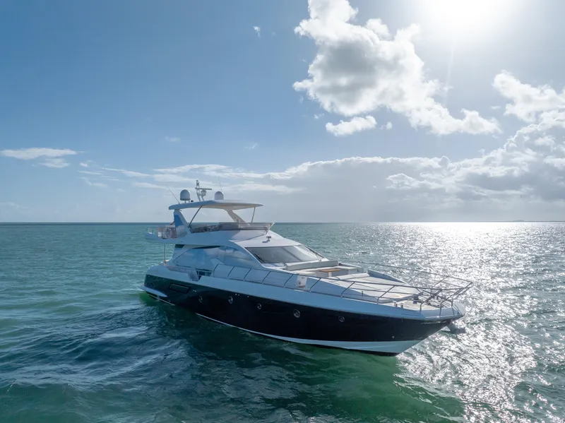 Slide: The Image of Azimut Fly 72 yacht, 2016 model, cruising on a sunny ocean. - 39