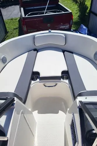 Slide: The Image of Bayliner VR4 OB 2022 - 7