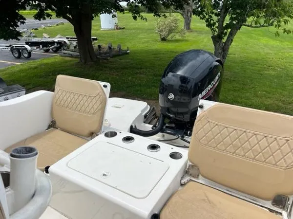 Slide: The Image of Bayliner Trophy T22CC 2021 - 6