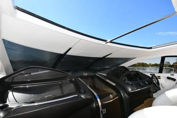 Slide: The Image of Sunseeker 68 Predator 2002 - 10