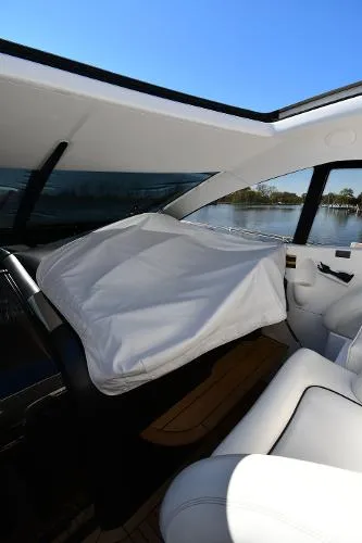 Slide: The Image of Sunseeker 68 Predator 2002 - 11