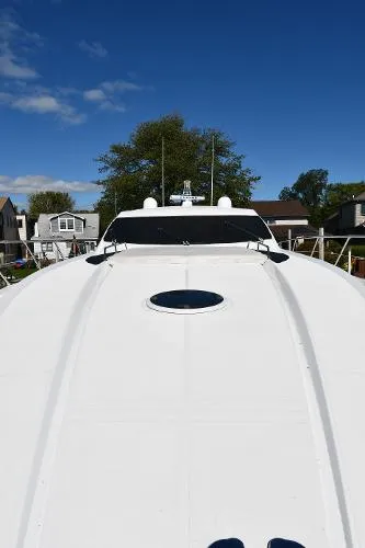 Slide: The Image of Sunseeker 68 Predator 2002 - 5