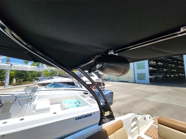 Slide: The Image of Sea Ray 270 Sundeck 2015 - 11