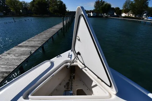 Slide: The Image of Jefferson FS35 Marlago 2004 - 10