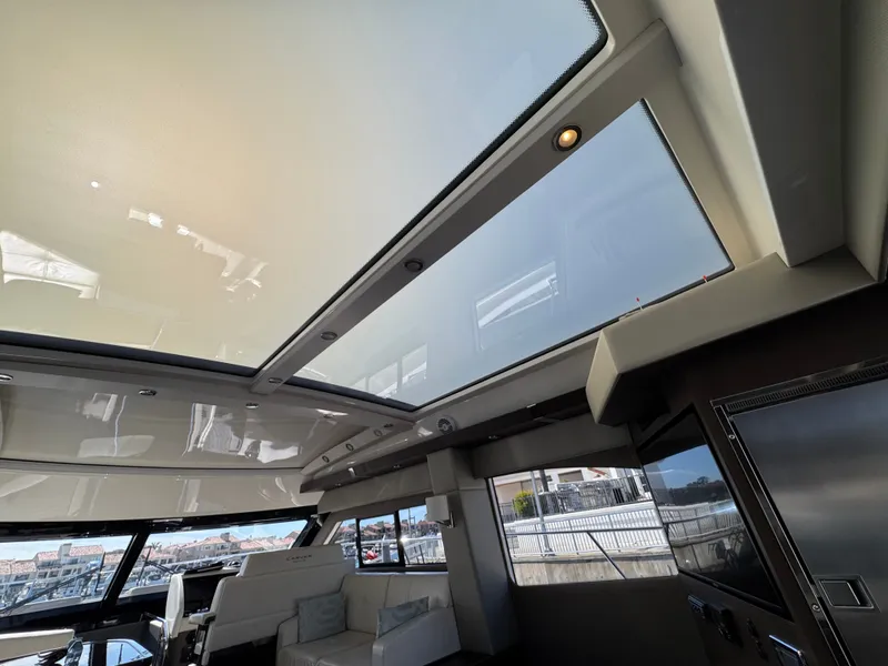 Slide: The Image of Carver Yachts C52 2020 - 10