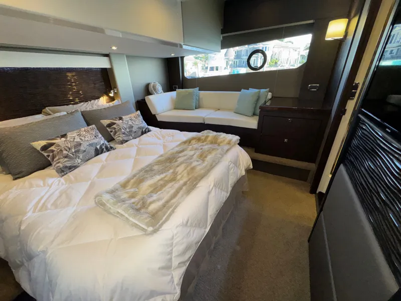 Slide: The Image of Carver Yachts C52 2020 - 20