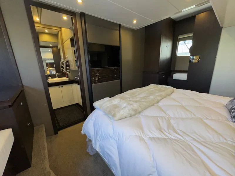 Slide: The Image of Carver Yachts C52 2020 - 21