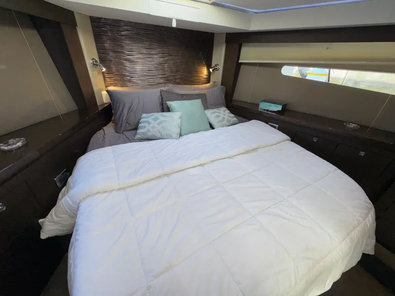 Slide: The Image of Carver Yachts C52 2020 - 24