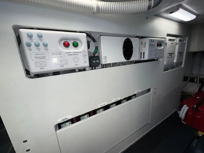 Slide: The Image of Carver Yachts C52 2020 - 35