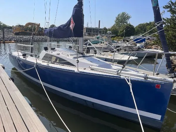 Slide: The Image of Catalina 275 Sport 2015 - 1