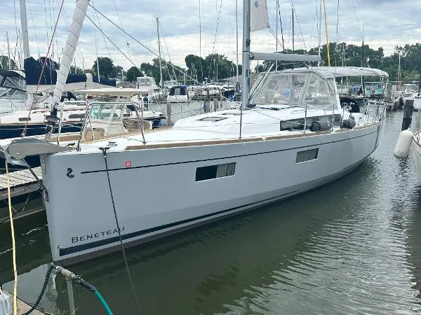 Slide: The Image of Beneteau 38.1 2019 - 0