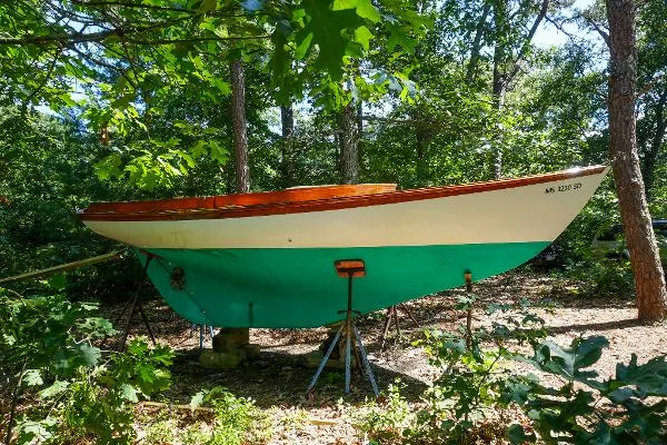 Slide: The Image of Herreshoff Petrel Fish Class 1988 - 3