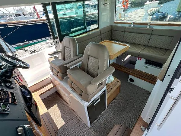 Slide: The Image of Axopar 37 Cabin 2019 - 5