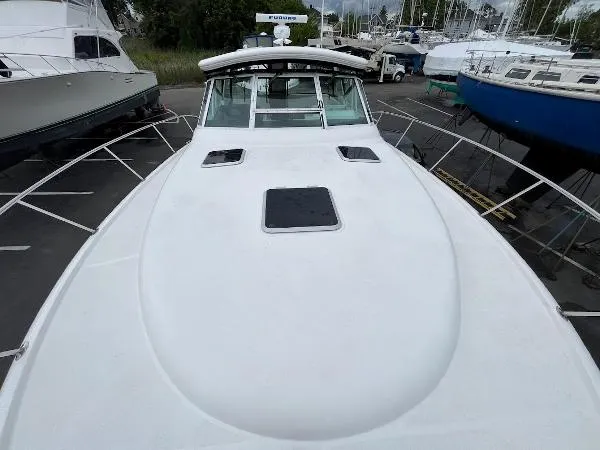 Slide: The Image of Tiara 3500 Open 2002 - 3