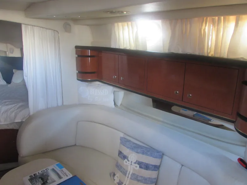 Slide: The Image of Sea Ray 300 Sundancer 2002 - 11