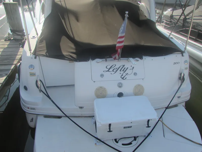 Slide: The Image of Sea Ray 300 Sundancer 2002 - 2