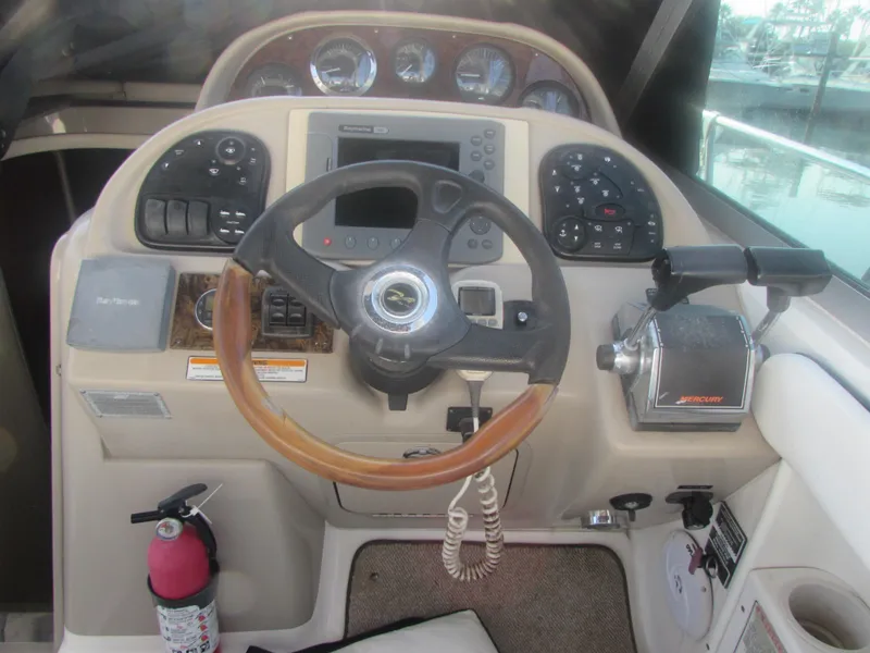 Slide: The Image of Sea Ray 300 Sundancer 2002 - 3