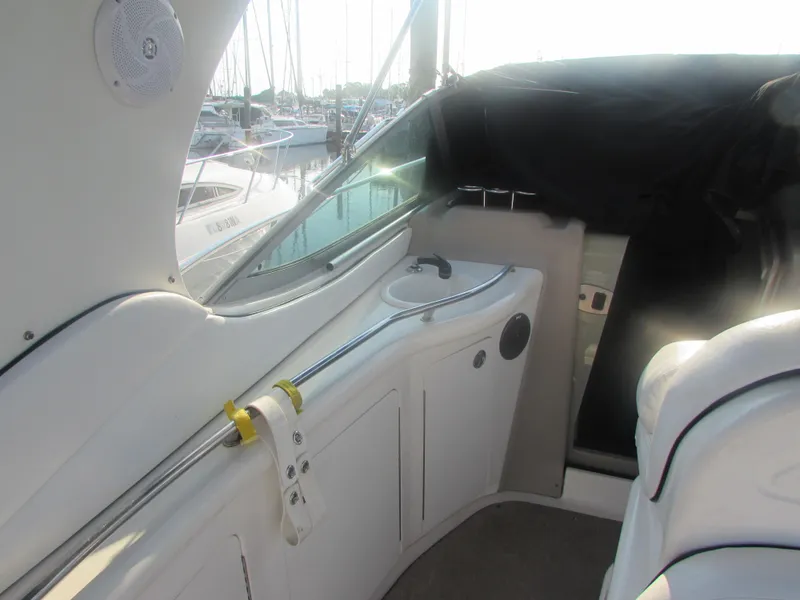 Slide: The Image of Sea Ray 300 Sundancer 2002 - 6