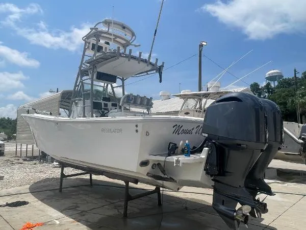 Slide: The Image of Regulator Marine 26 Center Console 2004 - 10