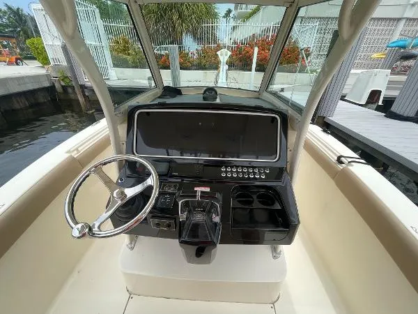 Slide: The Image of Scout 275 LXF 2013 - 7
