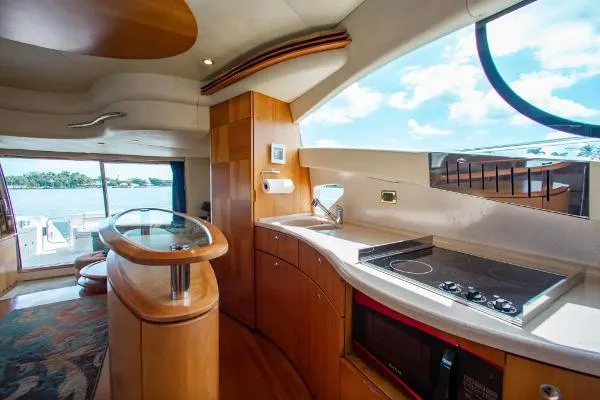 Slide: The Image of Azimut 55E 2006 - 5