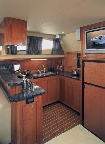 Slide: The Image of Cruisers 455 Express Motoryacht 2005 - 2