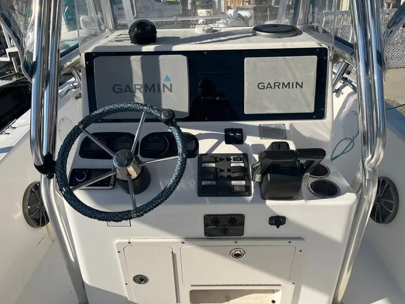 Slide: The Image of Cobia 274 Center Console 2005 - 1