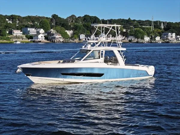 Slide: The Image of Boston Whaler 420 Outrage 2017 - 0