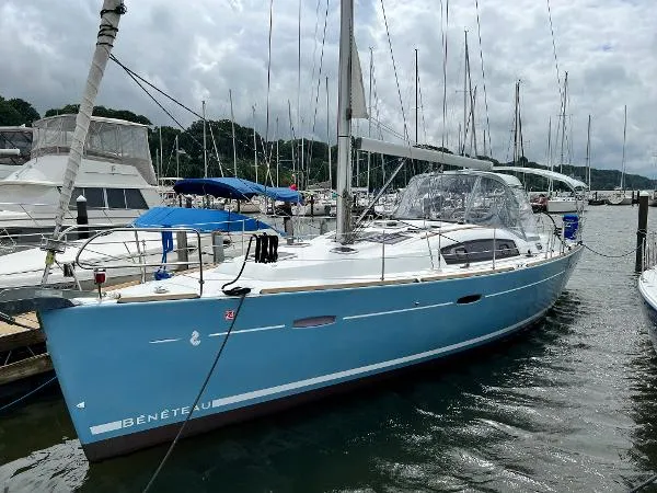 Slide: The Image of Beneteau 40 2011 - 0