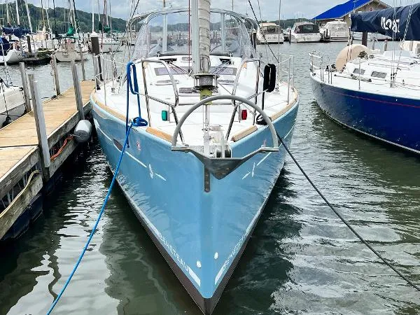 Slide: The Image of Beneteau 40 2011 - 4