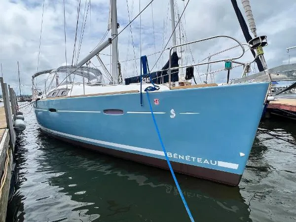 Slide: The Image of Beneteau 40 2011 - 5