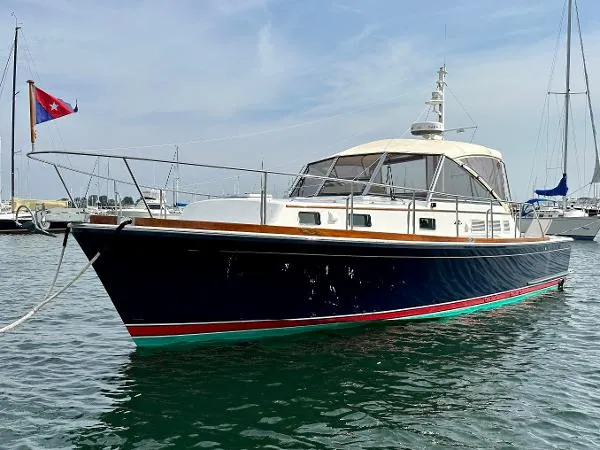 Slide: The Image of Grand Banks Eastbay 38 Express 1999 - 1