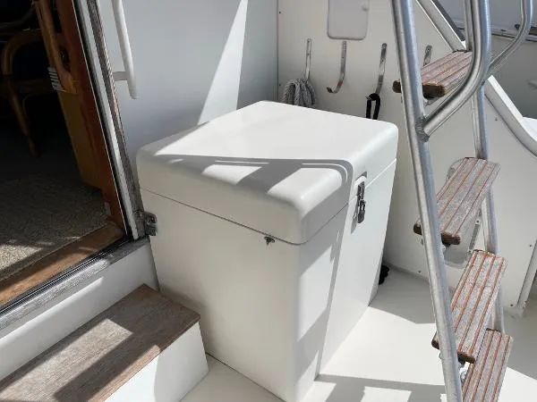 Slide: The Image of Bertram 43 Convertible 1989 - 10